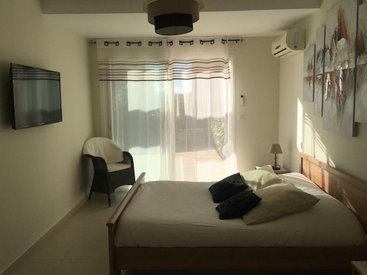 Villa Le Week End อฌักซิโอ้ ภายนอก รูปภาพ